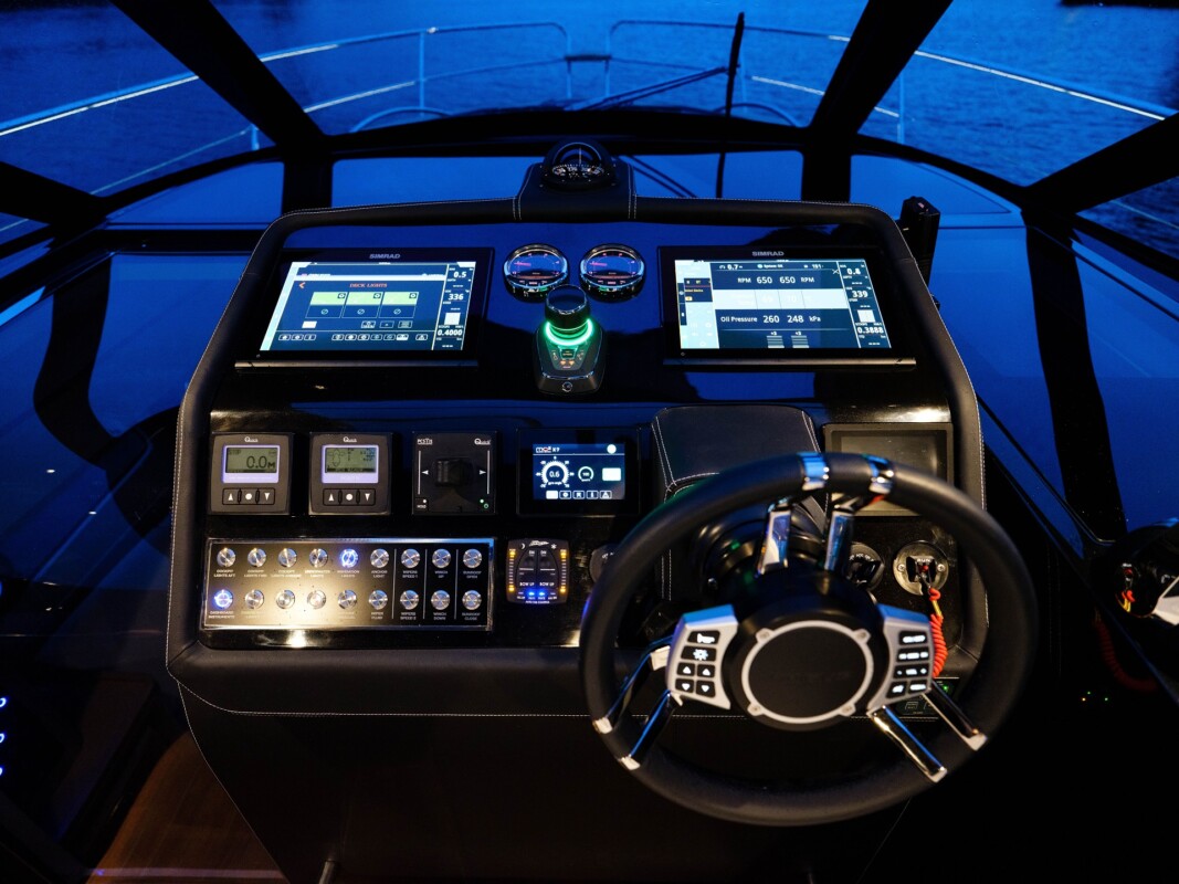 Focus-Power-36-black